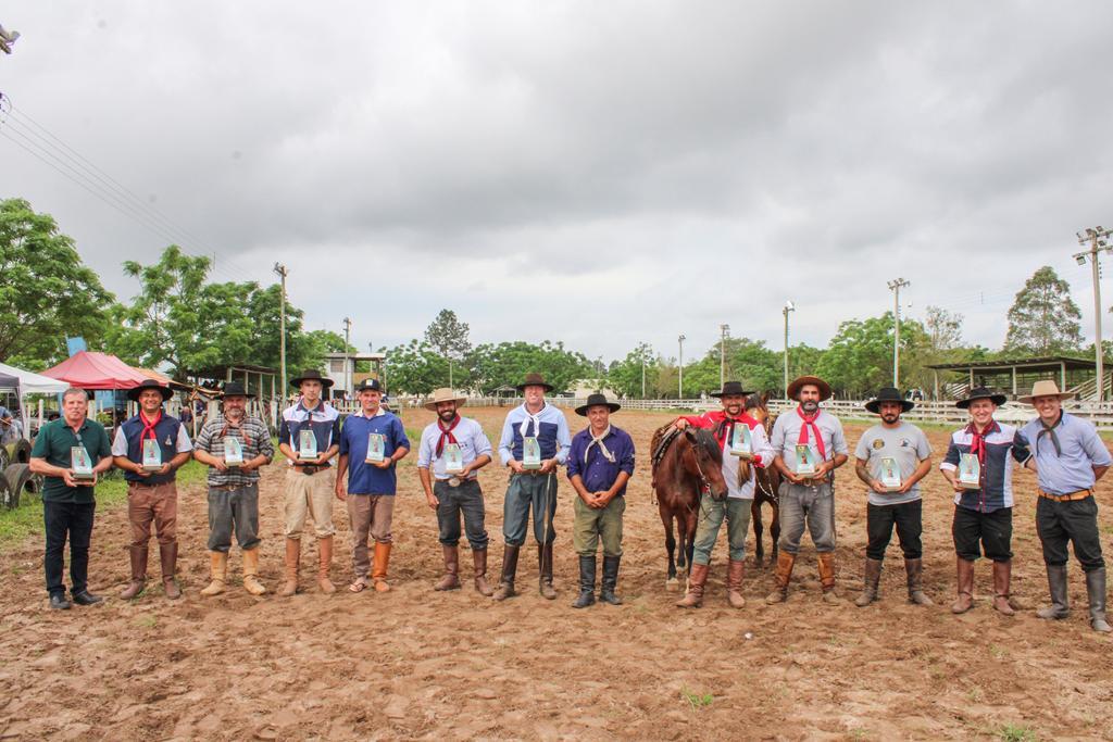 CTG PORTEIRA CATARINENSE CONHECE OS MELHORES DO CAMPEONATO DE LAÇO DE SÃO JOÃO DO SUL 2024