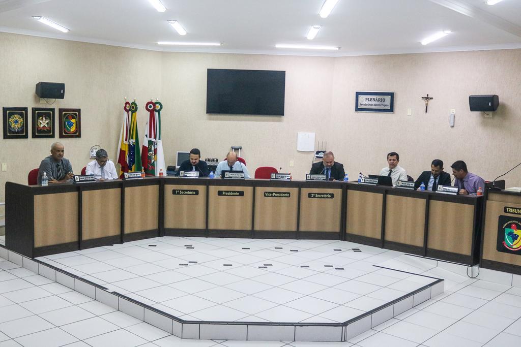 CÂMARA DE SANTA ROSA DO SUL APROVA EM 1º TURNO  PROJETO QUE AUTORIZA DOAÇÃO DE IMÓVEL DA PREFEITURA