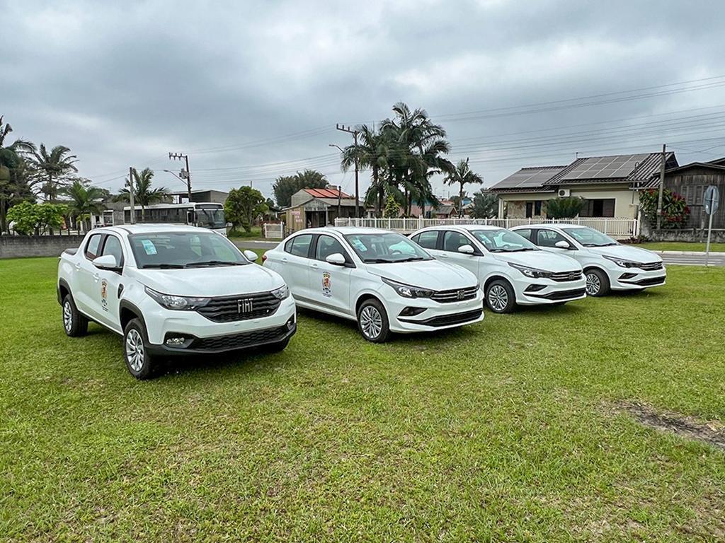 SANTA ROSA DO SUL ADQUIRE CINCO NOVOS  VEÍCULOS PARA A FROTA MUNICIPAL