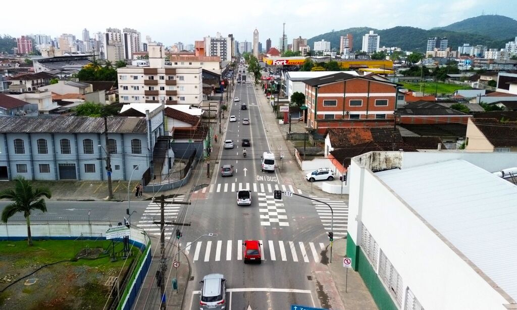 Obras para melhoria de drenagem causam interdição em trecho da rua São Paulo no sábado