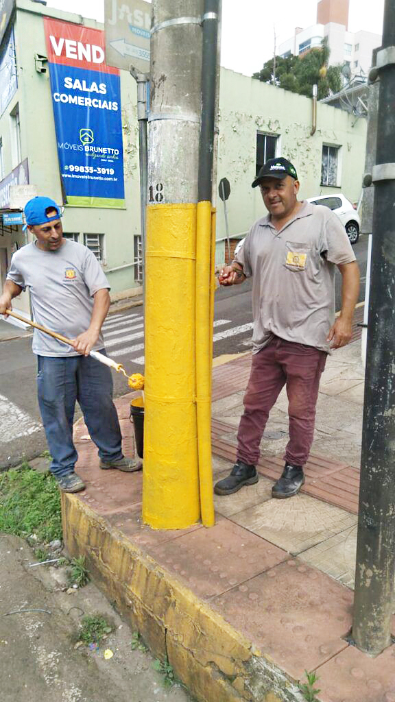 Diretorias de Trânsito e Urbanismo da Prefeitura de Ouro realizam melhorias na área urbana