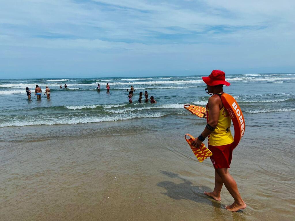 CORPO DE BOMBEIROS MILITAR DE SANTA CATARINA INCREMENTA EFETIVO DE GUARDA-VIDAS NO LITORAL SUL CATARINENSE