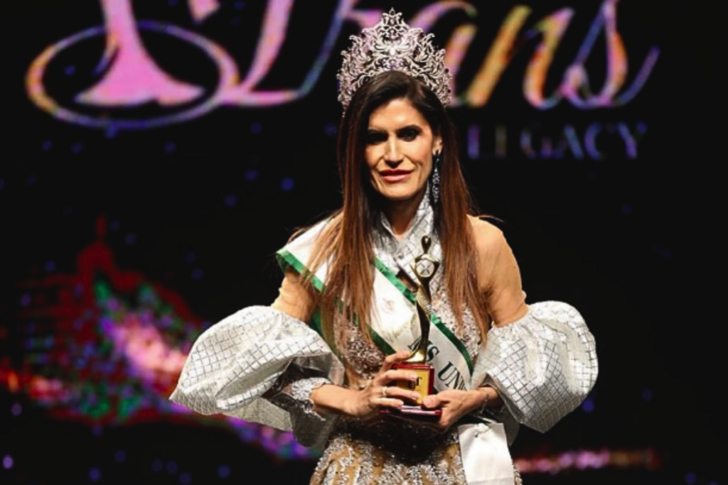 Márcia Di Paula, de Dona Francisca, conquista título inédito para o Brasil no Miss Universe Trans