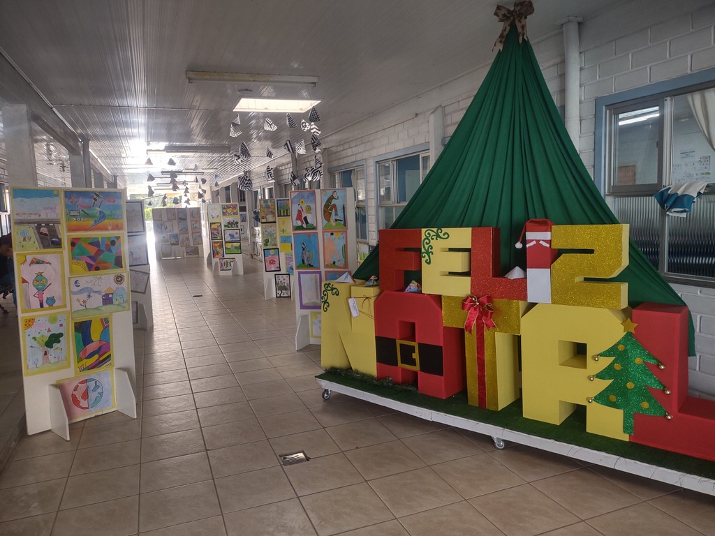 Mostra de arte está movimentando a Escola Marechal Rondon nesta semana