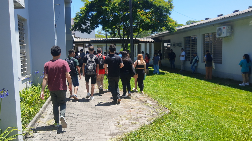 Gabarito do Enem é divulgado nesta quinta; cadernos de questões podem ser acessados