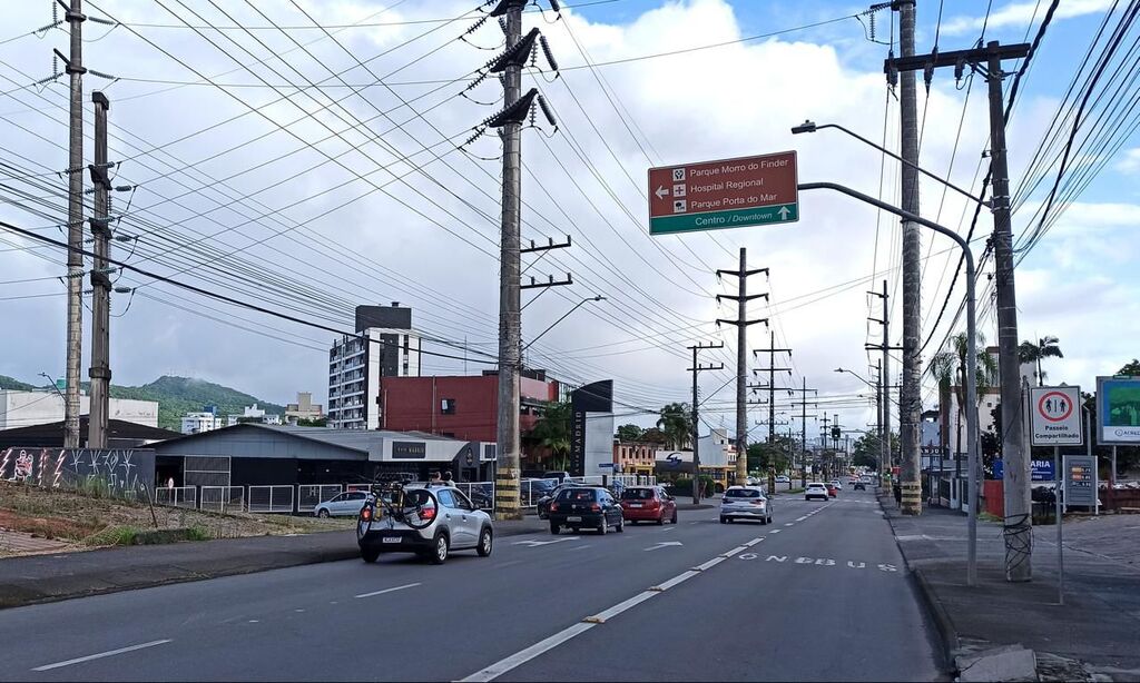 Avenida Santos Dumont terá interdição parcial para obras de duplicação em Joinville