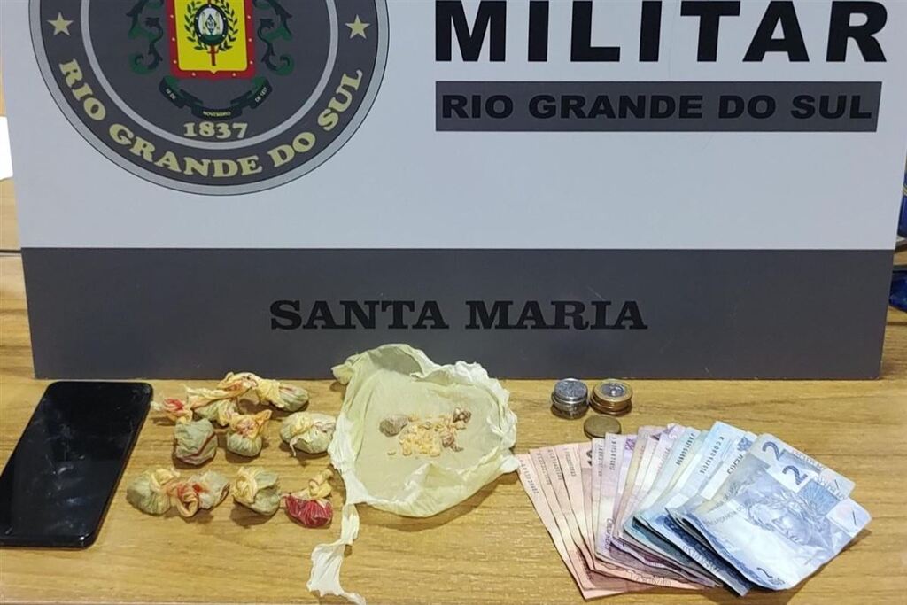 Mulher é presa por tráfico de drogas em Santa Maria