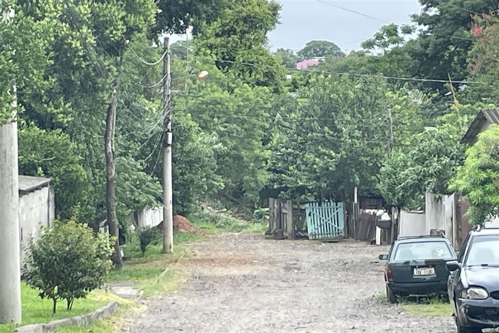 título imagem Vítima de assassinato foi morta com pelo menos 15 tiros em Santa Maria