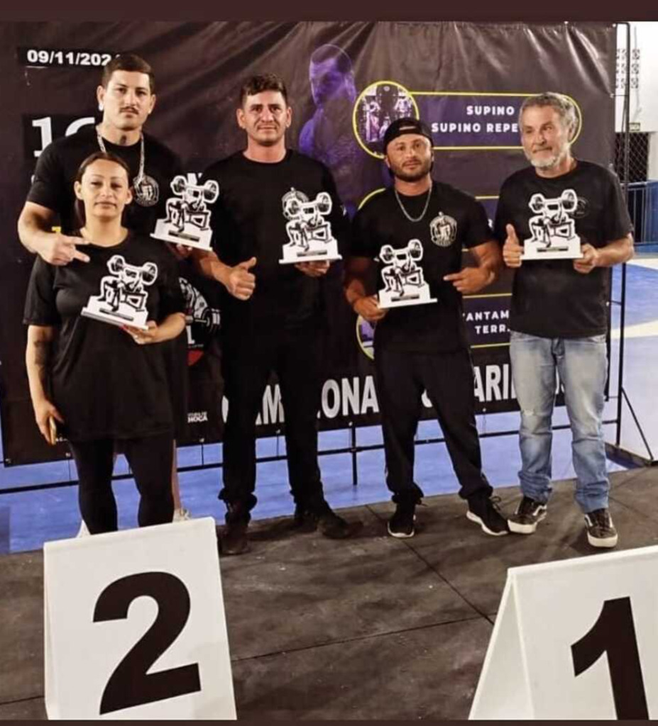 Lageanos são campeões catarinenses de Powerlifting