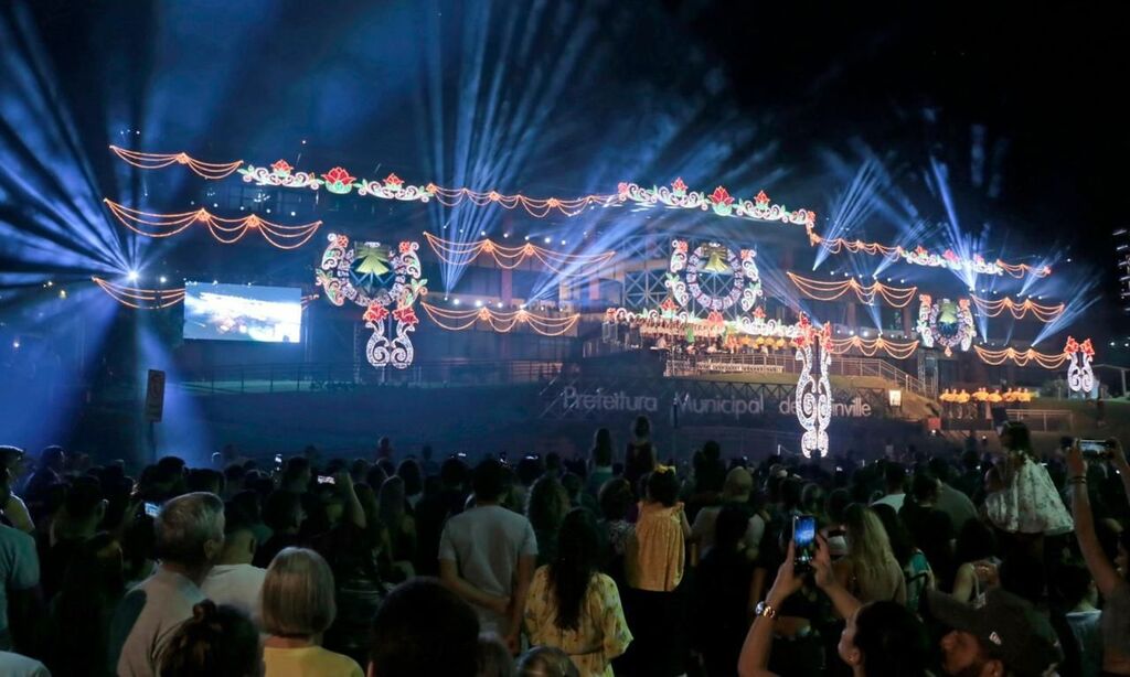 Joinville dá início ao Natal com espetáculo grandioso neste domingo