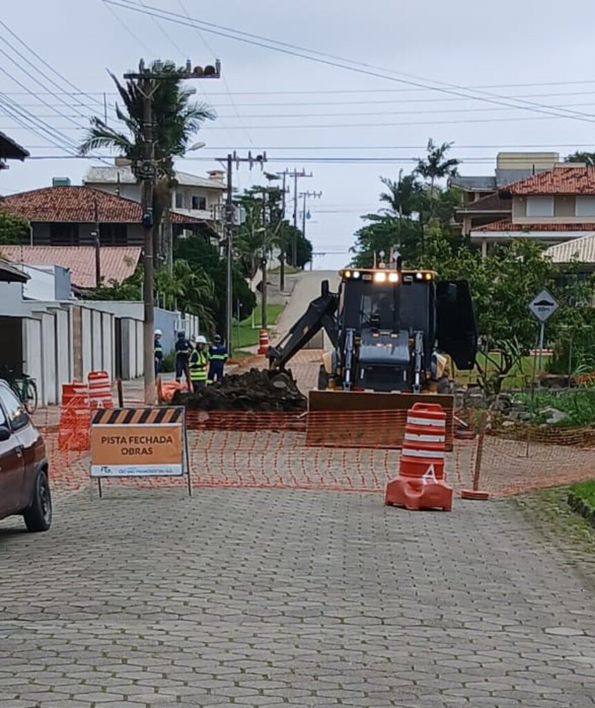 Obras de esgoto em Itaguaçu avançam garantindo mais saúde e sustentabilidade para São Francisco do Sul