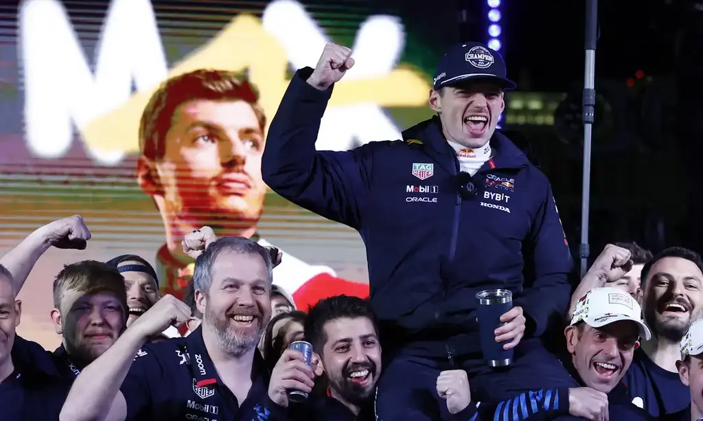 Verstappen ilumina GP de Las Vegas com tetracampeonato mundial de F1