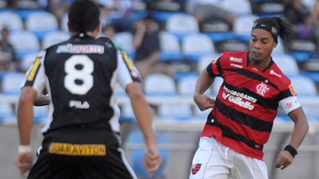 Botafogo e Flamengo fazem clássico pela reabilitação