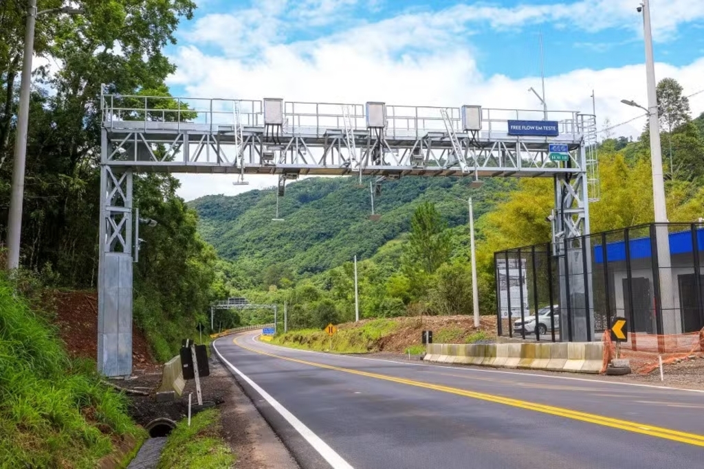 Free flow: sistema de pedágio eletrônico completa um ano no Brasil com 8% de inadimplência