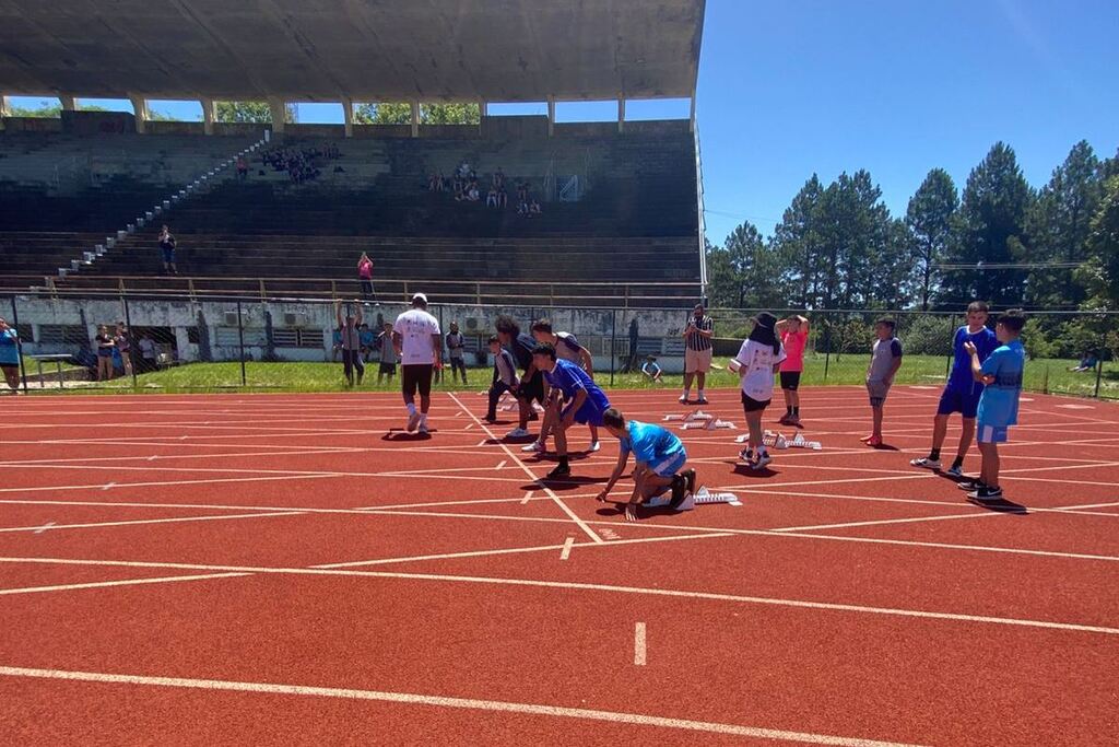 Com a presença de 140 adolescentes, UFSM recebe a segunda edição do Festival de Atletismo