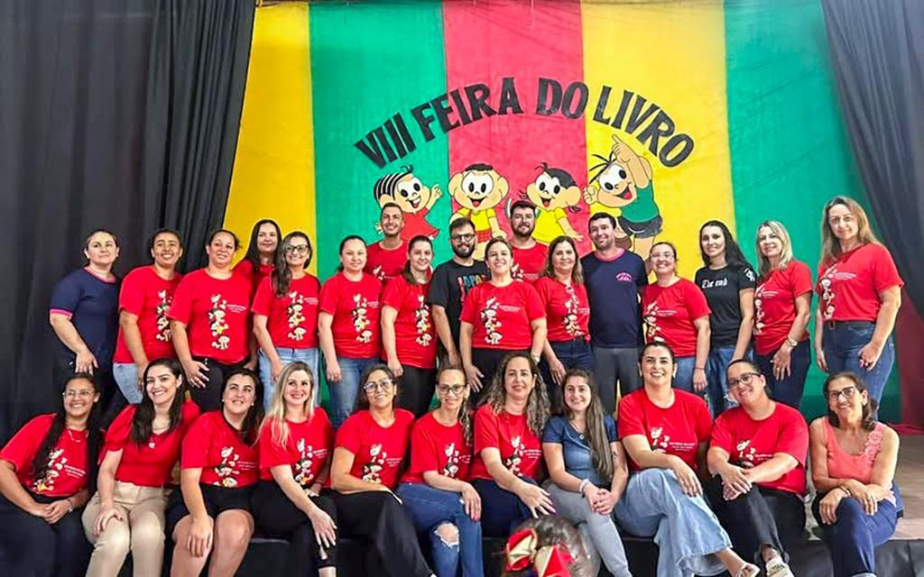 REALIZADA COM SUCESSO A VIII FEIRA  DO LIVRO EM SÃO JOÃO DO SUL
