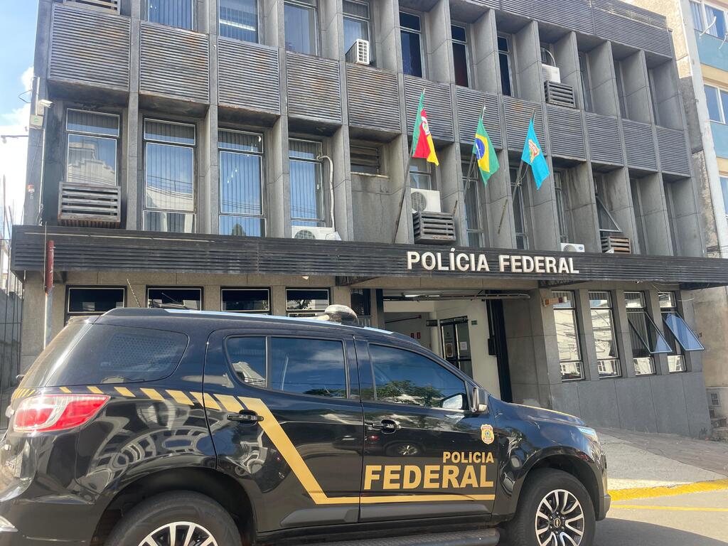 PF deflagra operação contra esquema de bebidas contrabandeadas em Santa Maria