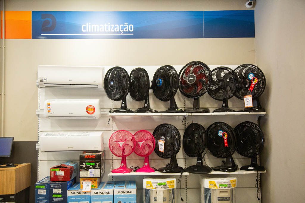 Proximidade do verão impulsiona venda de ar-condicionados e ventiladores no comércio de Santa Maria