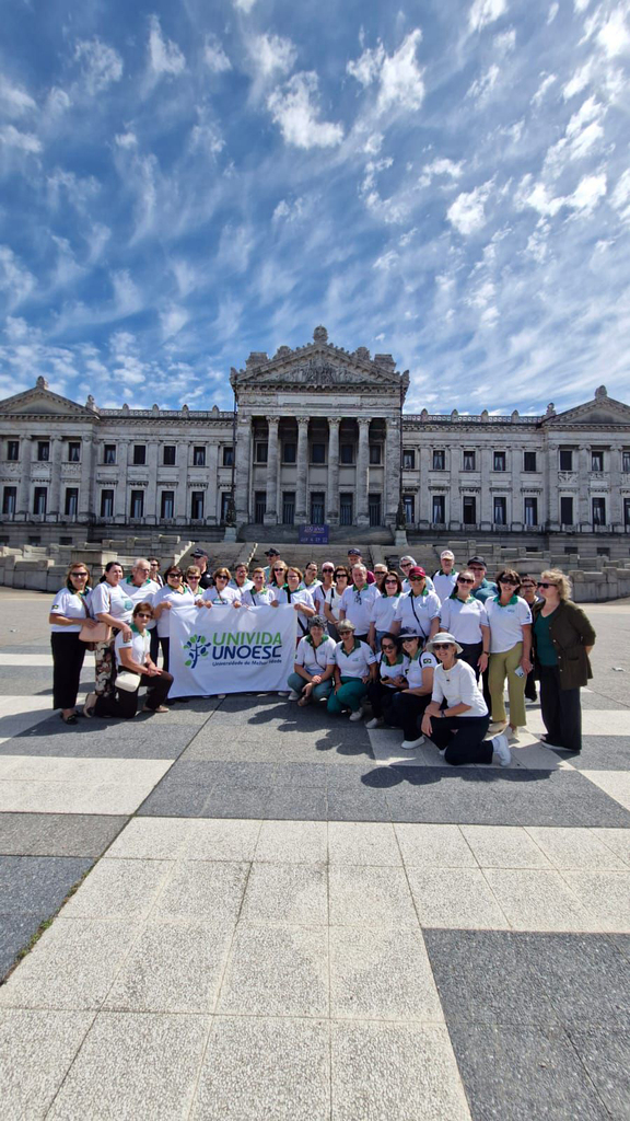 Alunos da Univida da Unoesc Capinzal numa viagem inesquecível ao Uruguai