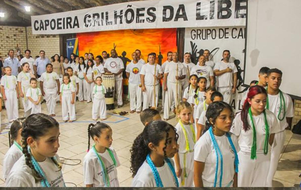 ADMINISTRAÇÃO MUNICIPAL DE PRAIA GRANDE CELEBRA O BATIZADO  DE CAPOEIRA E TALENTOS MUSICAIS EM NOITE ESPECIAL