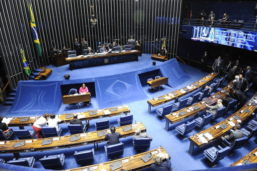 Senado aprova texto-base da reforma tributária com 49 votos favoráveis