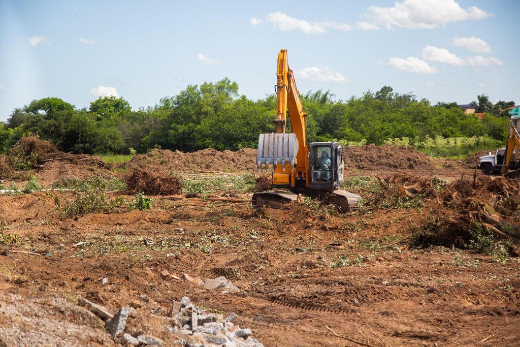 Começam obras de novo atacado e de loja de departamentos em Santa Maria