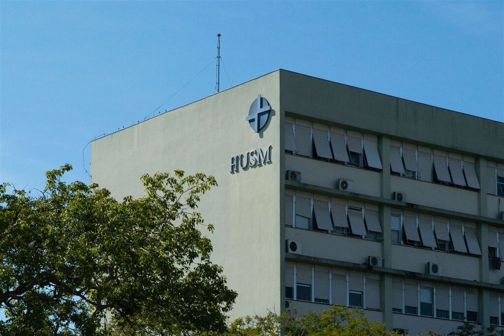 Foto: Beto Albert (Diário) - Os envolvidos foram encaminhados para o Hospital Universitário de Santa Maria (Husm).