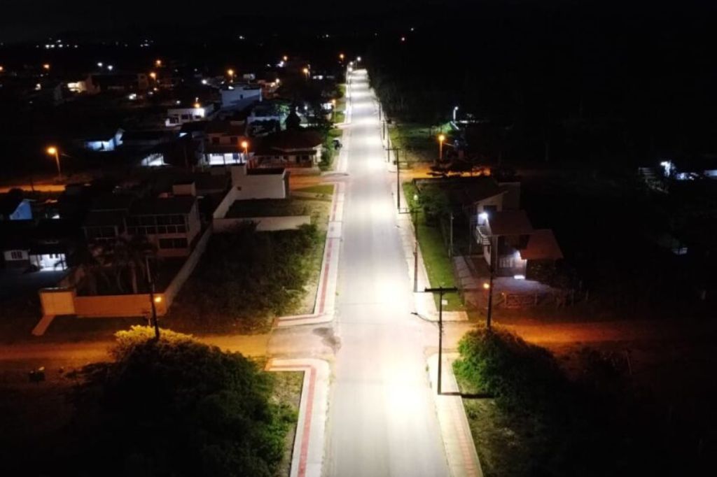 Itapirubá recebe 51 lâmpadas de LED em investimento de R$ 80 mil