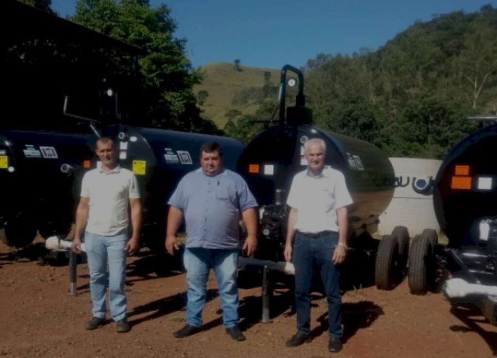 Distribuidores de adubo líquido em União do Oeste