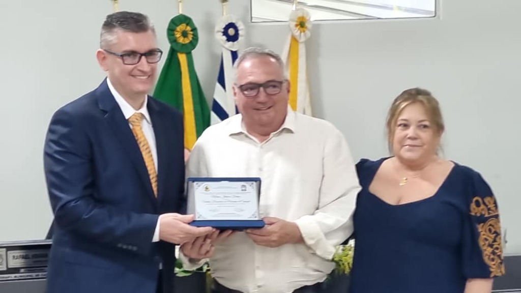 Câmara de Vereadores concede Título de Cidadão Honorário do Município de Capinzal a Marius Juliano Farina