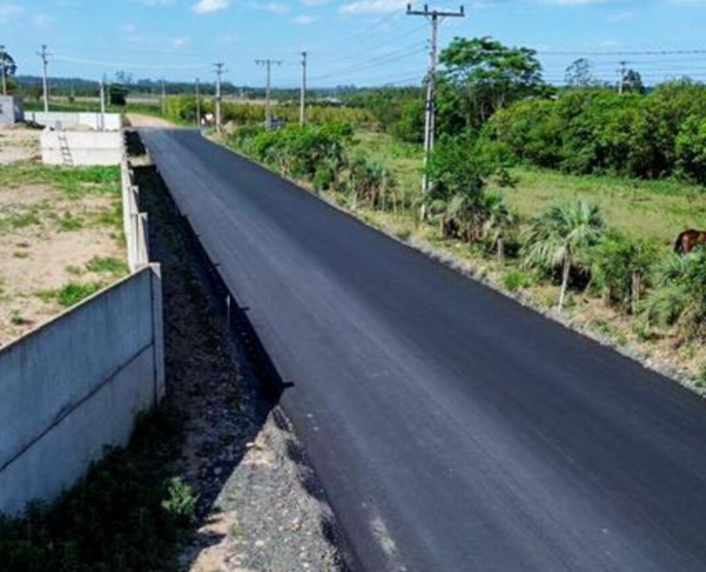 PRIMEIRA PARTE DO ASFALTO DA ESTRADA CURRALINHOS SERÁ INAUGURADO NO DIA 21 DE DEZEMBRO EM PASSO DE TORRES