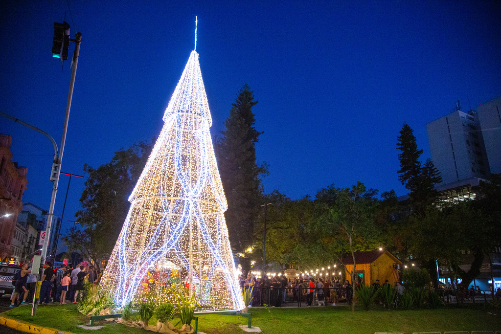 Véspera de Natal terá amplitude térmica elevada e mudança no tempo à noite; confira a previsão para os próximos dias