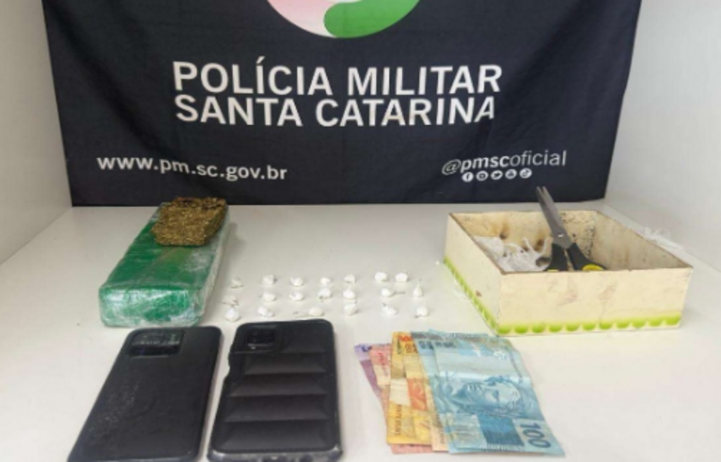 Buchas de cocaína são encontrada dentro de sanduicheira em Seara