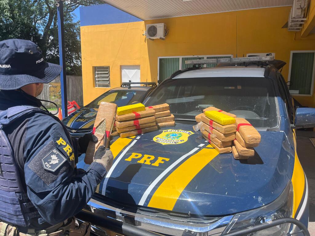 Homem é preso com 27 kg de maconha em ônibus de linha em Santa Maria