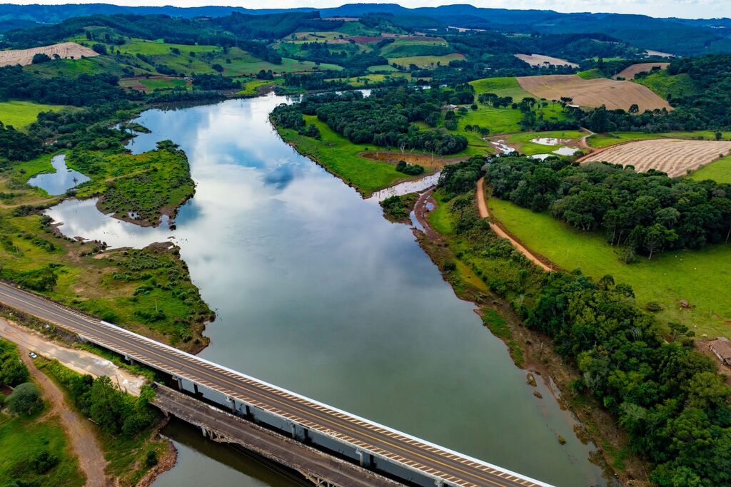 Retrospectiva 2024: investimento na preservação da água e ações para diminuir as emissões de carbono marcam o ano da Semae