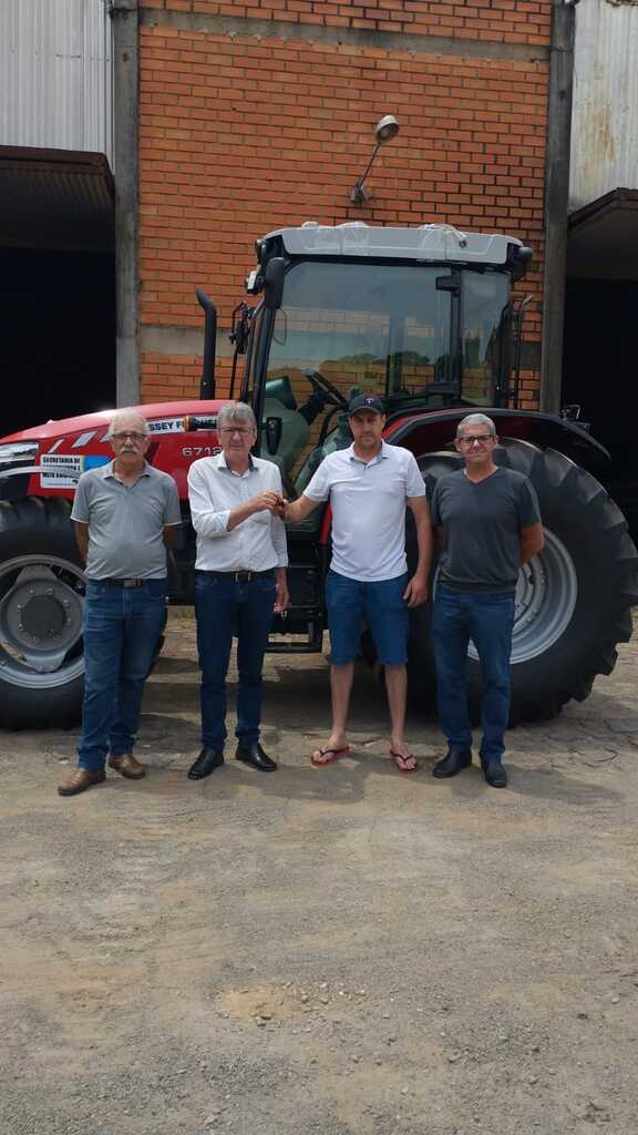 Prefeitura de Capinzal fecha o ano com a aquisição de trator agrícola