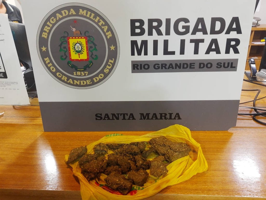 Homem é detido com maconha no Bairro Passo D’areia em Santa Maria