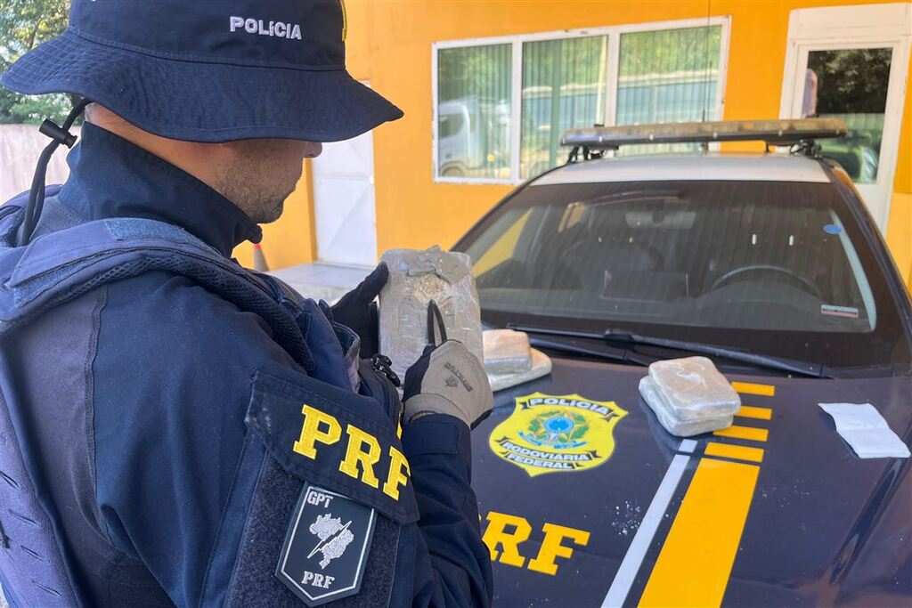 Motorista é preso com 5 kg de crack na BR-158 em Santa Maria