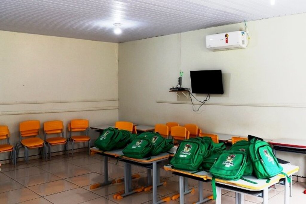 Melhorias em escolas