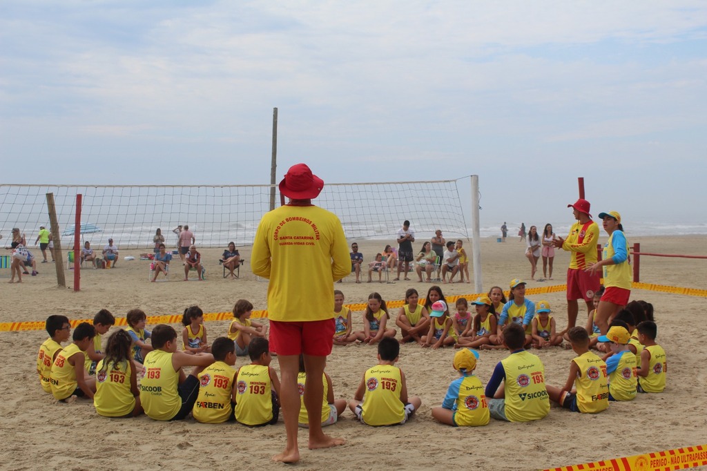 PROJETO GOLFINHO ACONTECE NESTE FIM DE SEMANA NAS PRAIAS DA REGIÃO
