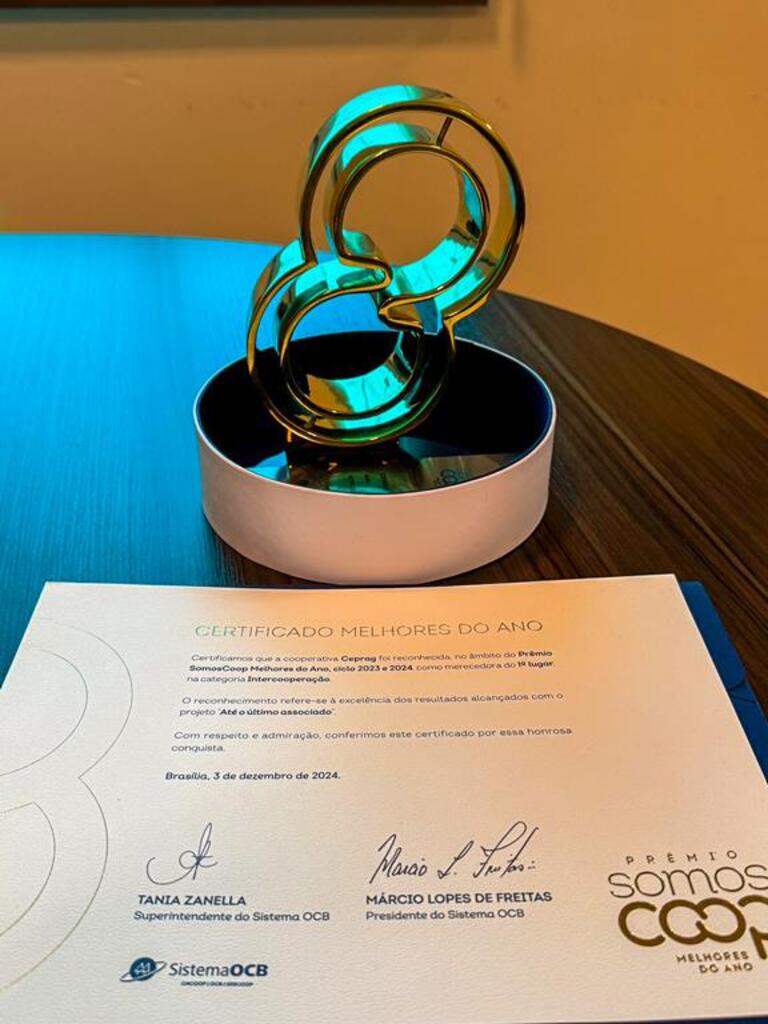 CEPRAG É PREMIADA NA CATEGORIA INTERCOOPERAÇÃO DO PRÊMIO SOMOSCOOP MELHORES DO ANO 2024
