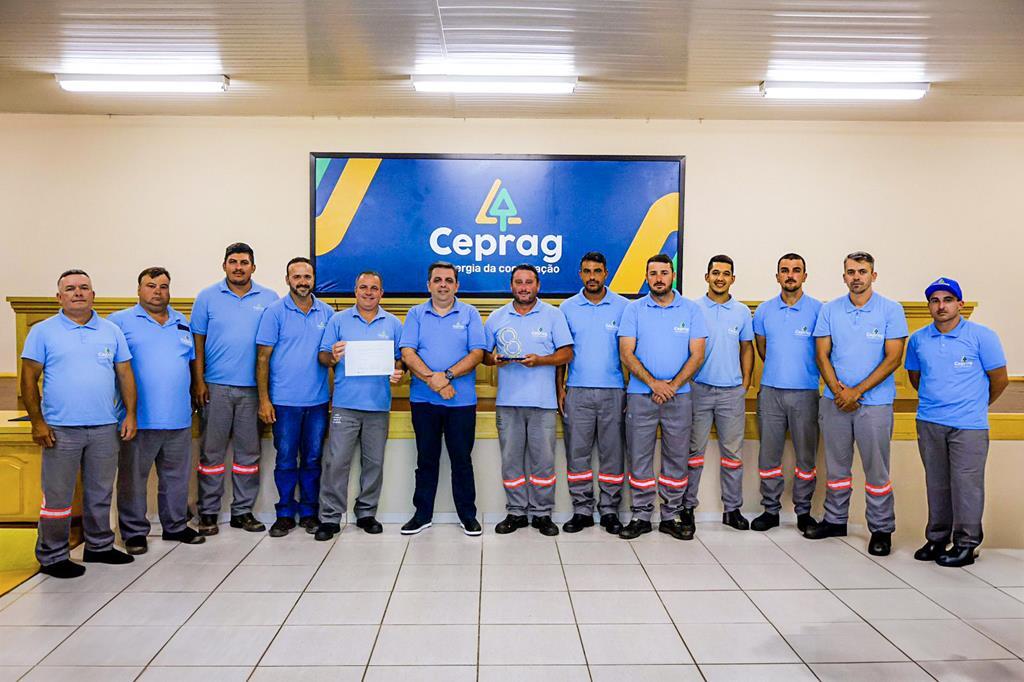 CEPRAG É PREMIADA NA CATEGORIA INTERCOOPERAÇÃO DO PRÊMIO SOMOSCOOP MELHORES DO ANO 2024