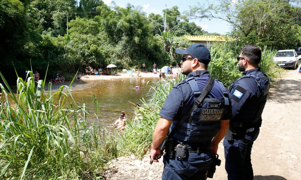 Departamento de Trânsito de Joinville reforça sinalização e faz rondas na área rural para orientar visitantes