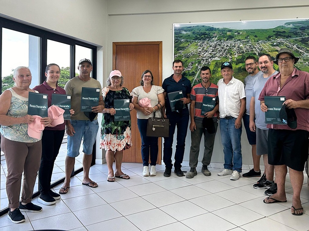 REURB SEGUE FIRME COM ENTREGA DE NOVAS MATRÍCULAS