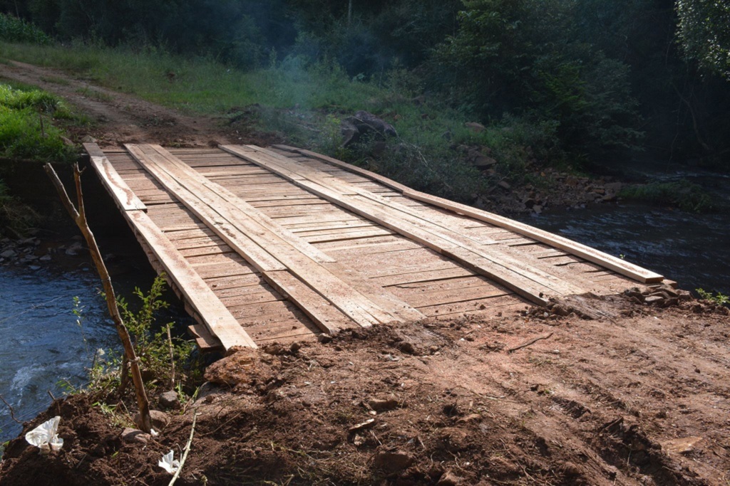 Ponte é recuperada