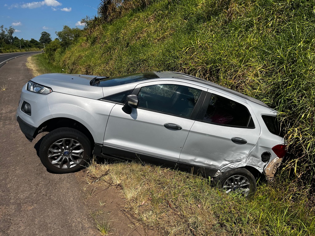 Acidente envolvendo carros de Santa Maria deixa uma pessoa morta na RSC-287 em Venâncio Aires