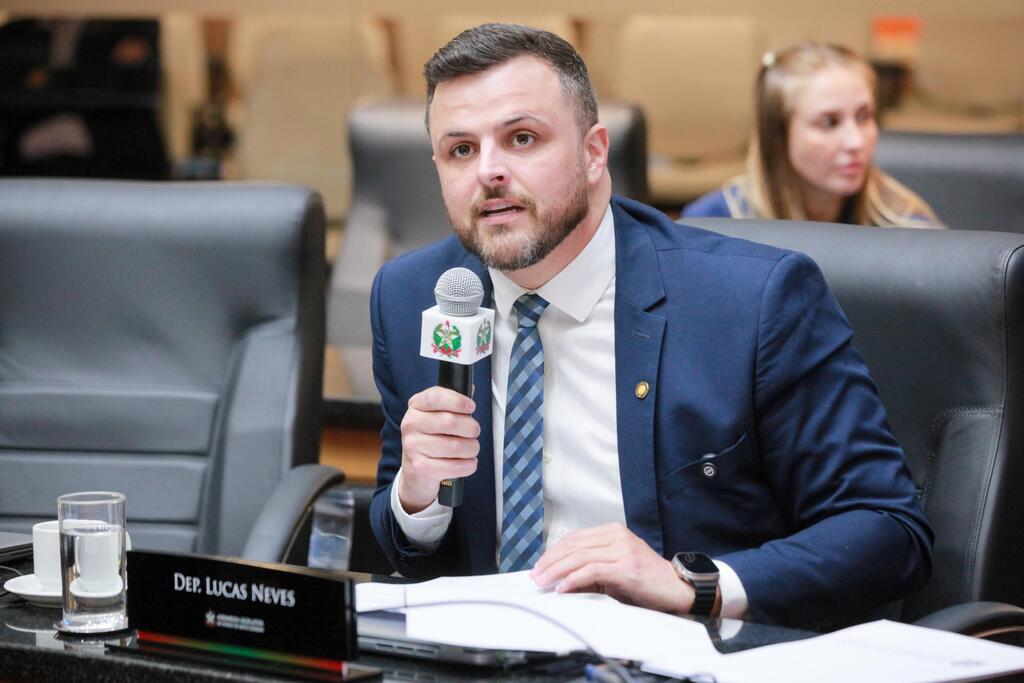 Lucas Neves prevê recursos no orçamento do Estado para reforma geral da Escola Pinto Sombra