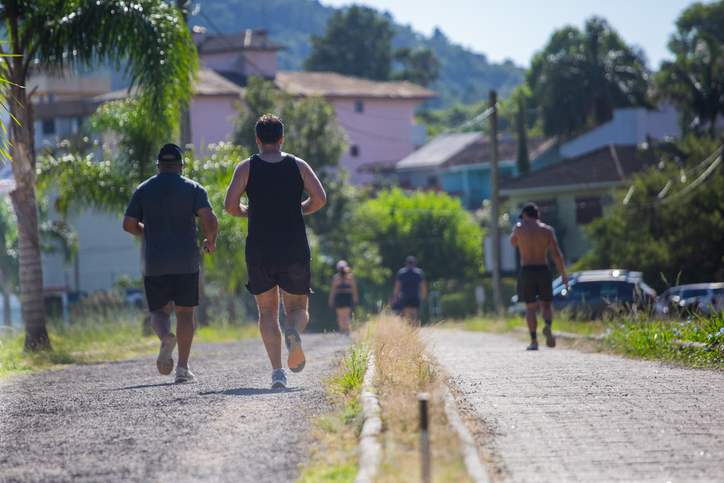 Quinta-feira deve ser de mormaço e máxima de 38°C em Santa Maria; previsão aponta para chuva na sexta