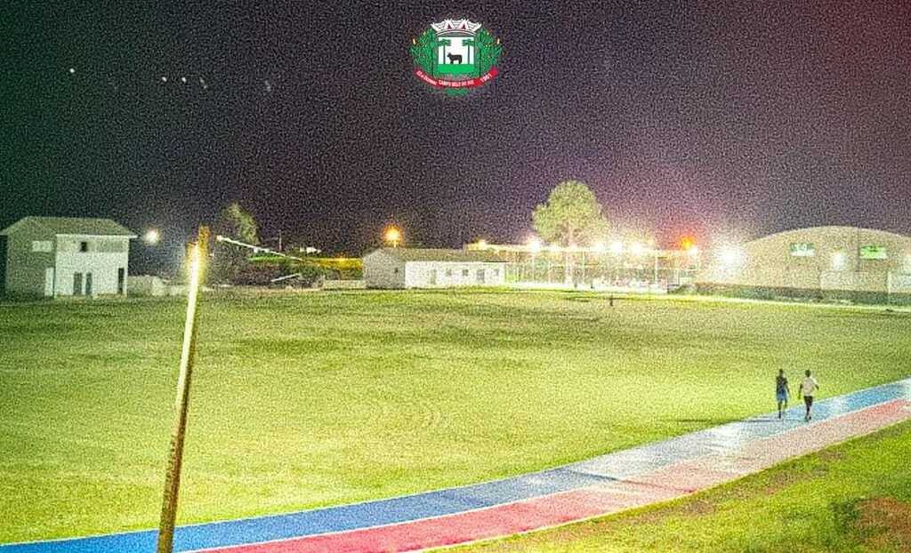 Campo de Futebol tem refletores reativados em Campo Belo do Sul