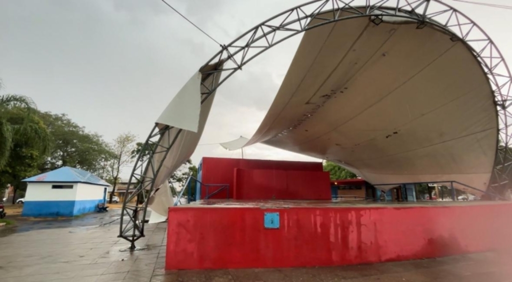 Temporal deixou estragos no município